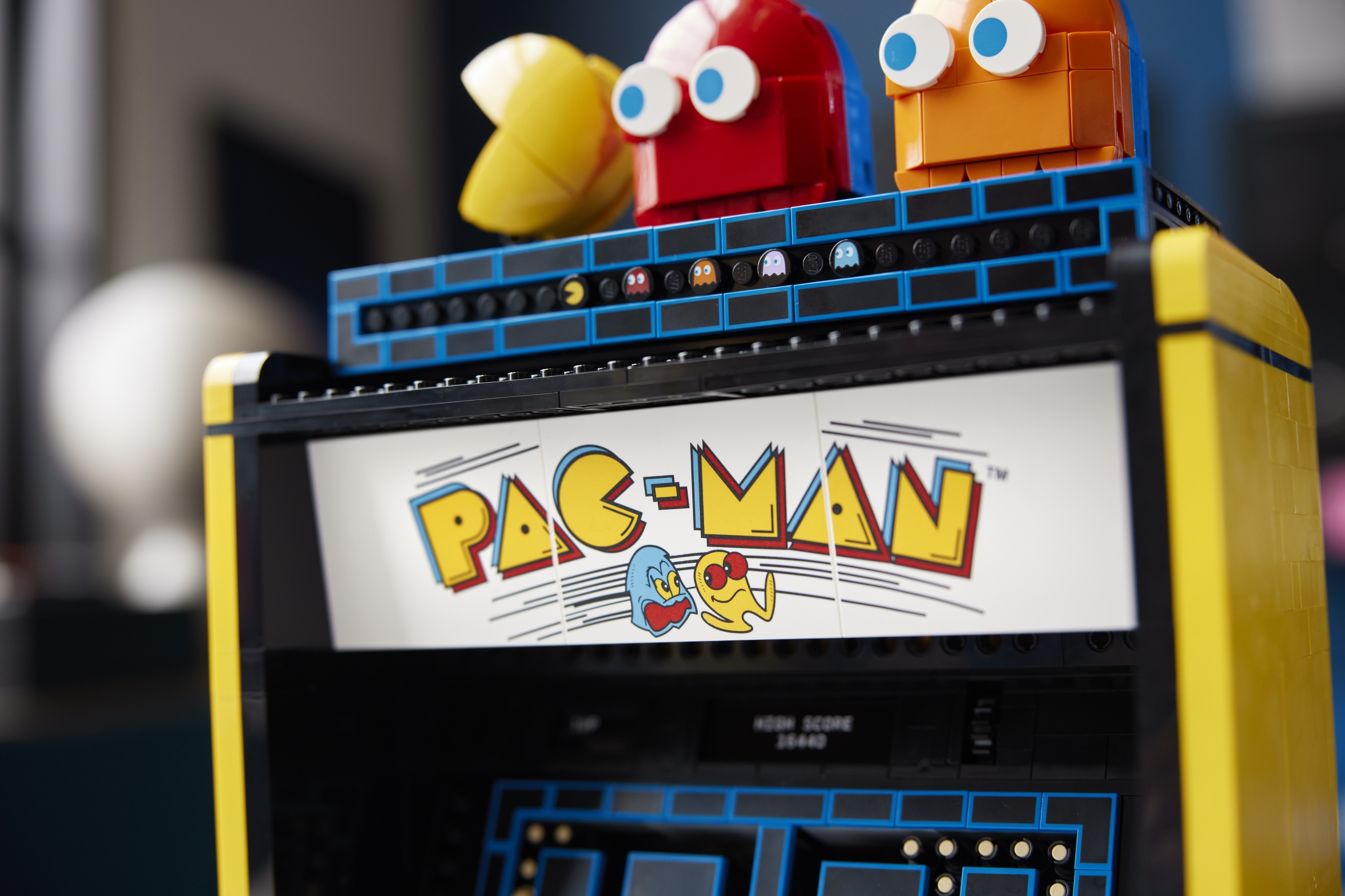 LEGO Icons 10323 PAC MAN Arcade 15 em escala