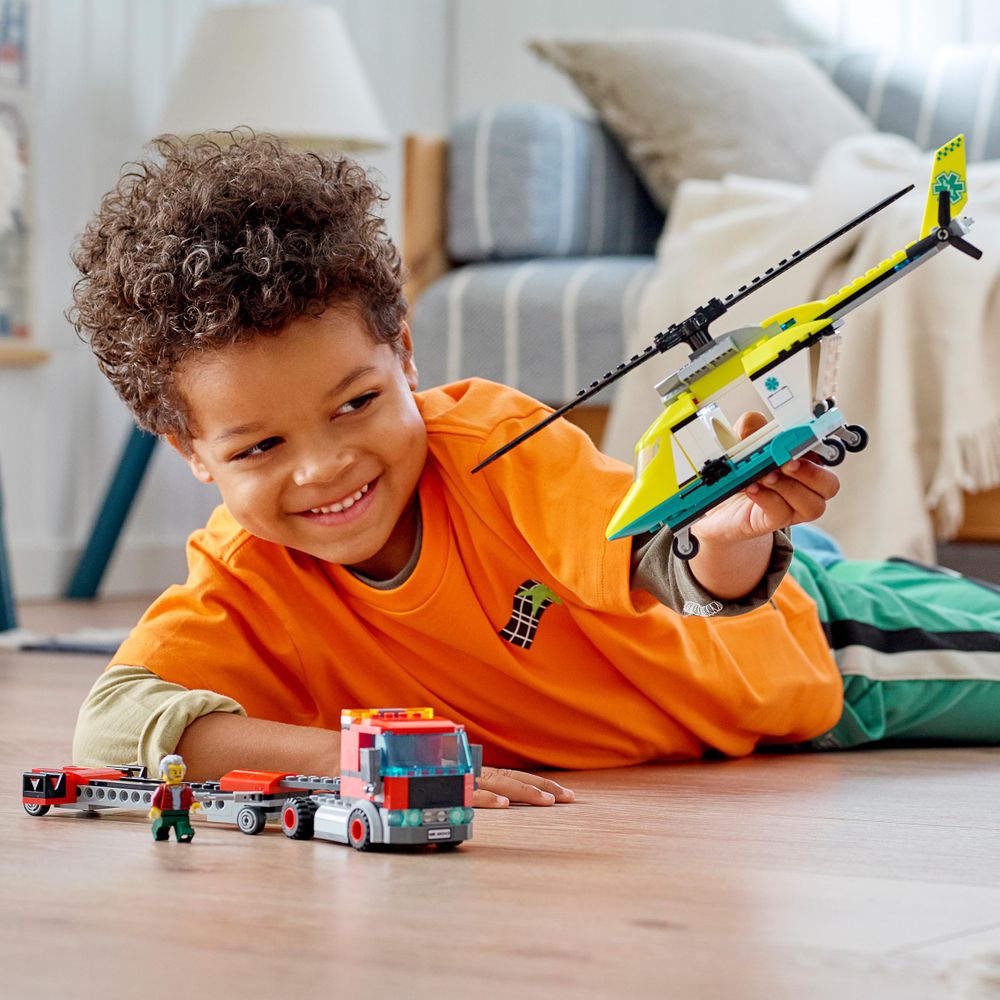 LEGO CITY 60343 Helicopter Transporter 4