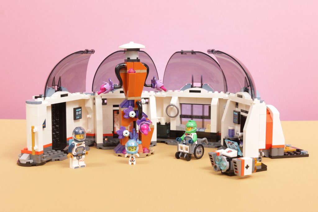 LEGO City 60439 Space Science Lab review - Brick Fanatics