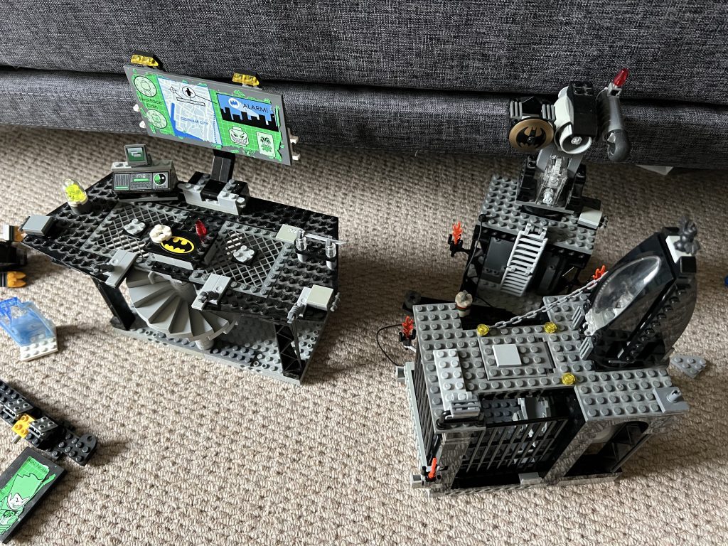LEGO Batman 7783 Die Batcave: Invasion von Pinguin und Mr. Freeze 12 1024x768