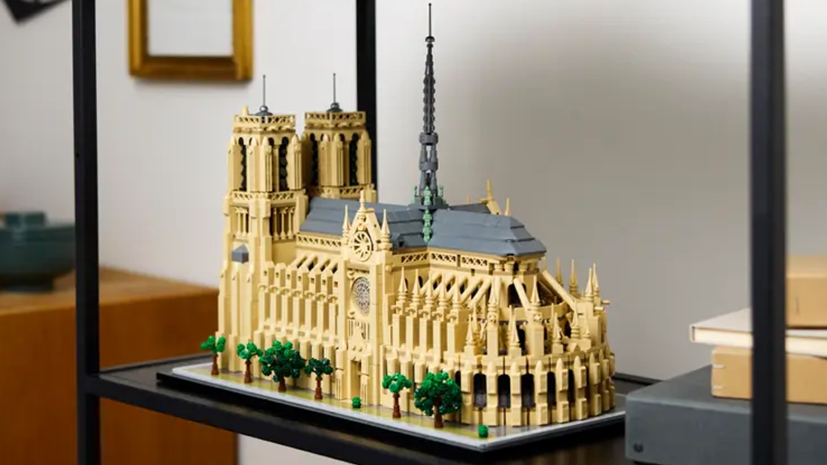 LEGO issues statement on religious nature of 21061 Notre-Dame de Paris