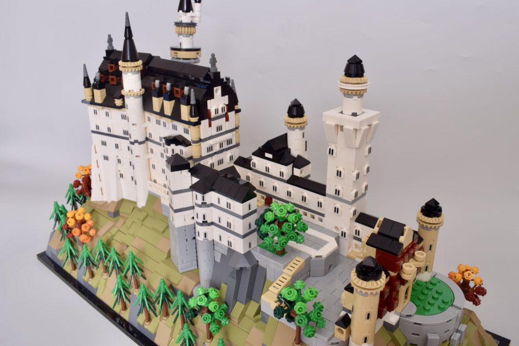 LEGO Architecture 21063 Schloss Neuschwanstein Rezension 39 1024x683
