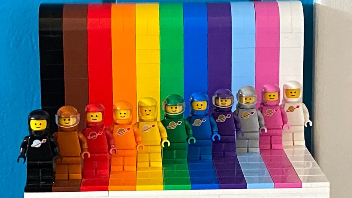 Is this why LEGO picked brown for its next Classic Space minifigure?