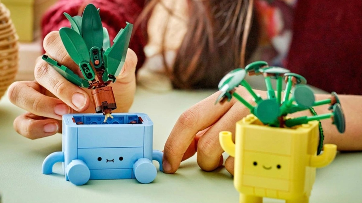 LEGO Botanicals is getting to the root of model customisation