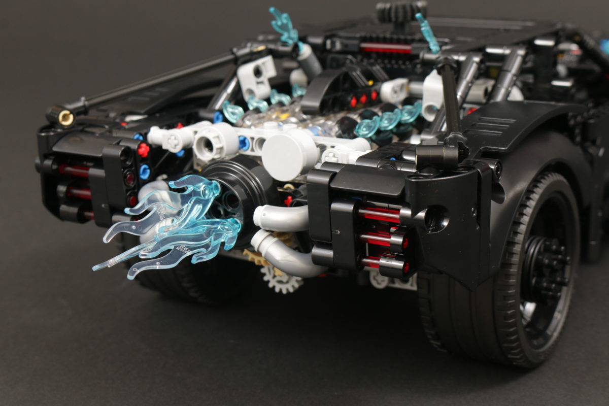 LEGO Technic 42127 The Batman Batmobile review 26
