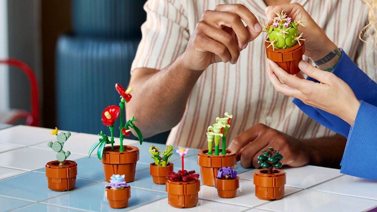 Minifigures are going to love LEGO 10329 Tiny Plants