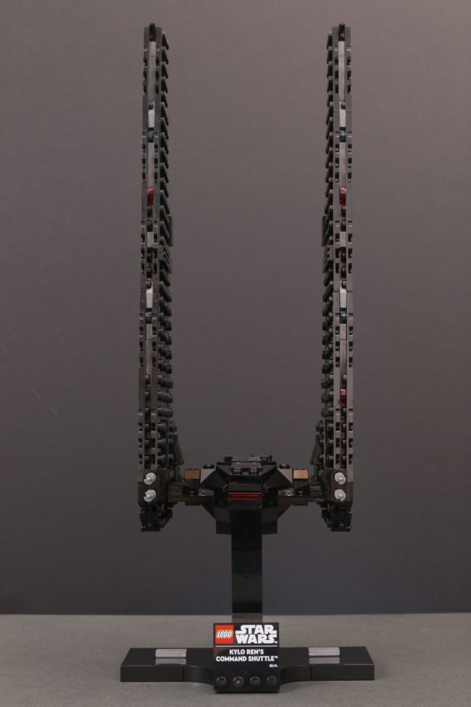 LEGO Star Wars 75406 Kylo Rens Command Shuttle anmeldelse 2 683x1024