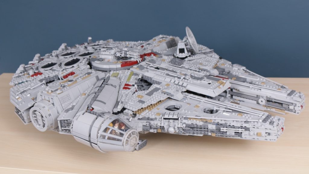LEGO Star Wars 75192 Halcón Milenario destacado 3