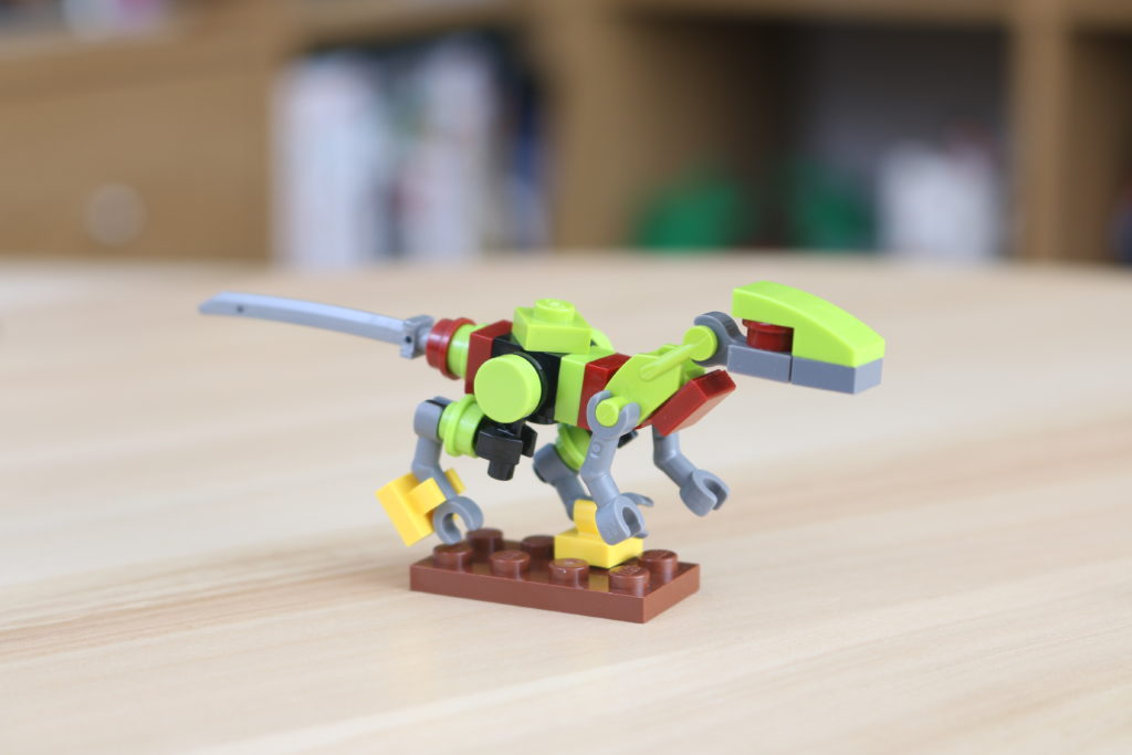 LEGO Jurassic World Robo Raptor build 4