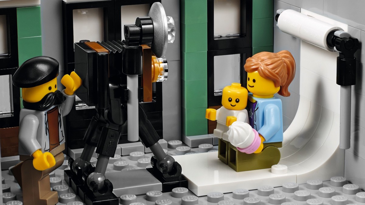 LEGO Photography 10255 Assembly Square featured