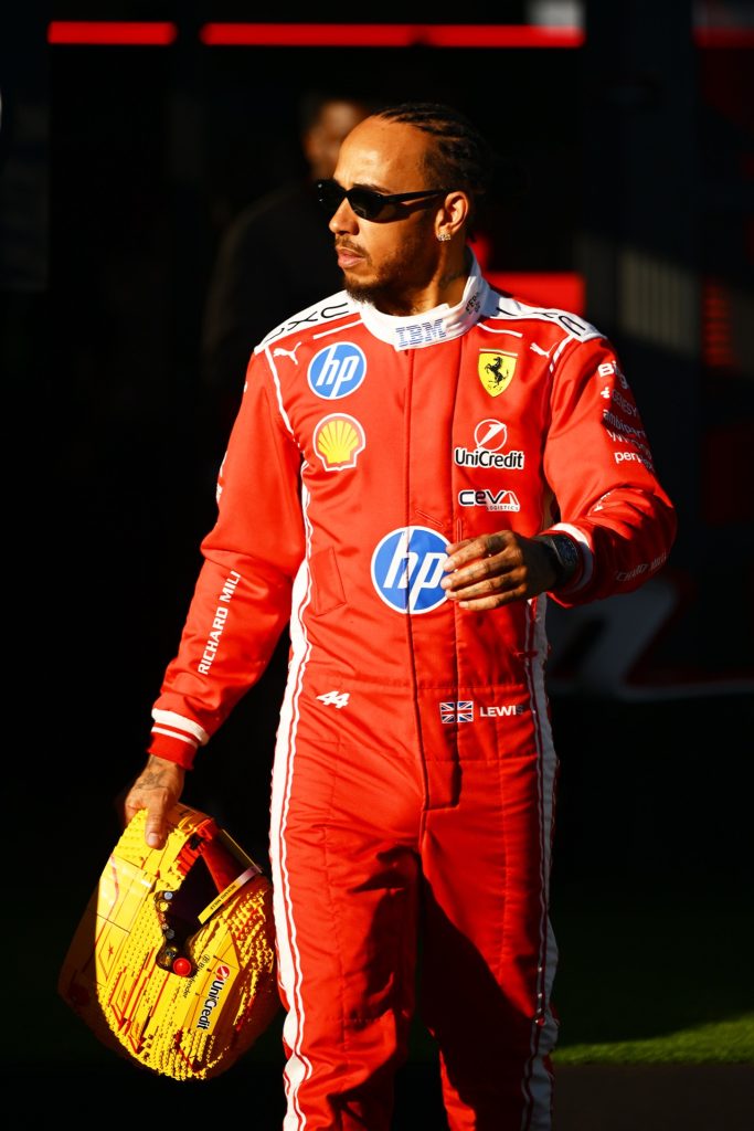 LEGO Ferrari Helmets paddock assets 8 683x1024