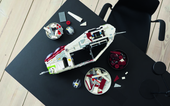 LEGO Star Wars 75309 Republic Gunship 30 edited