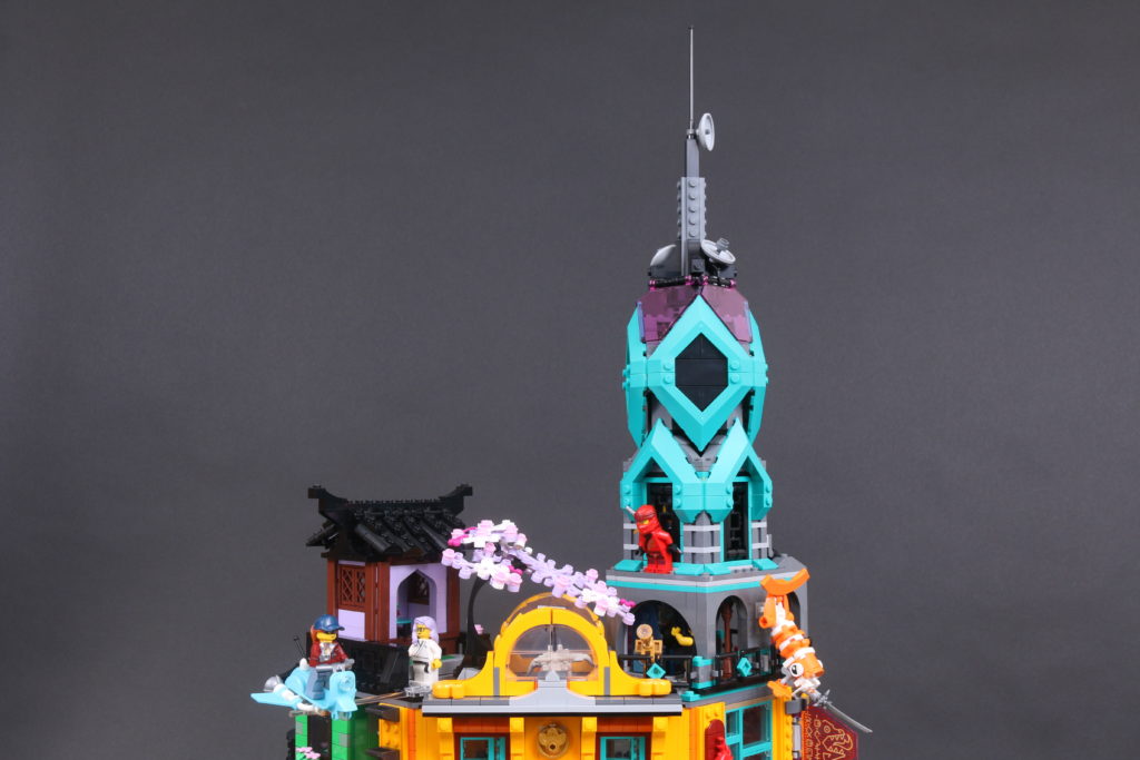 LEGO NINJAGO 71741 NINJAGO City Gardens review 25