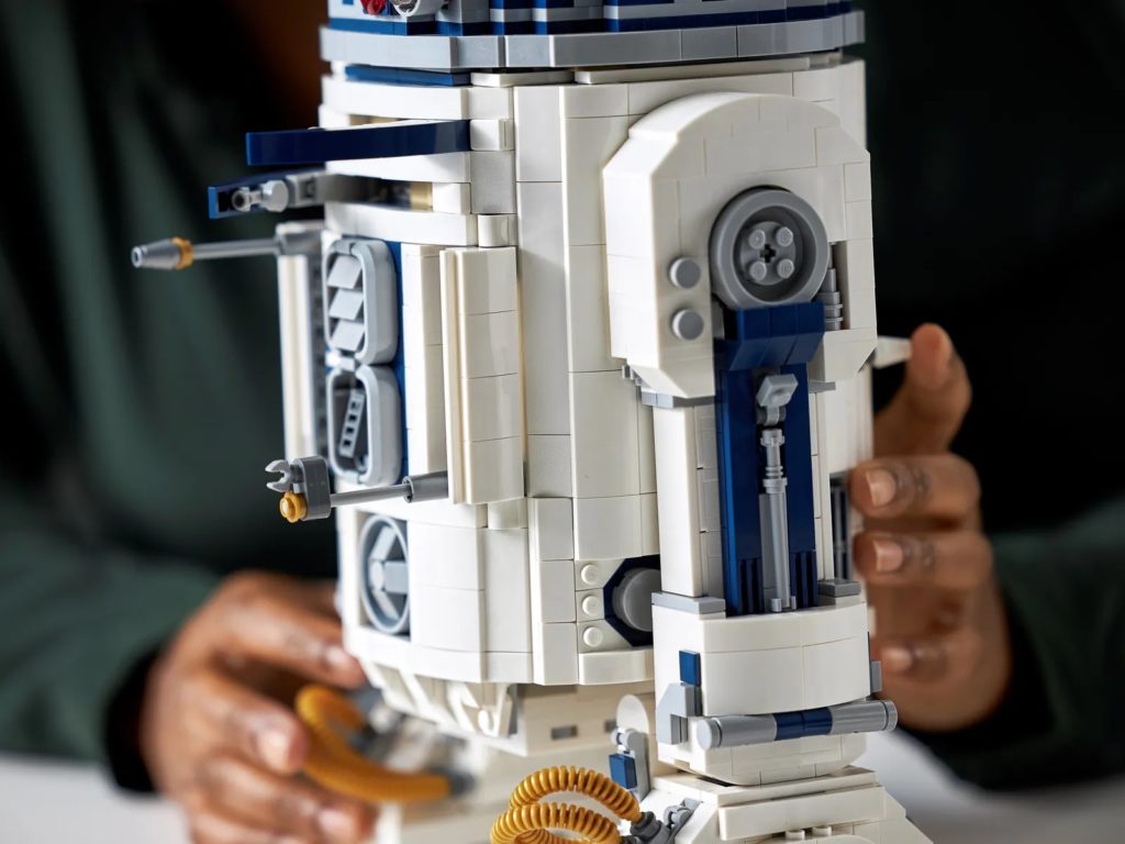 LEGO Star Wars 75308 R2 D2 26