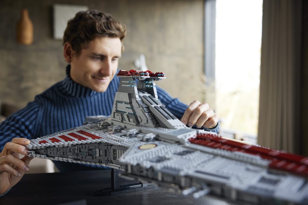 LEGO Star Wars 75367 Venator Class Republic Attack Cruiser 18 1024x683