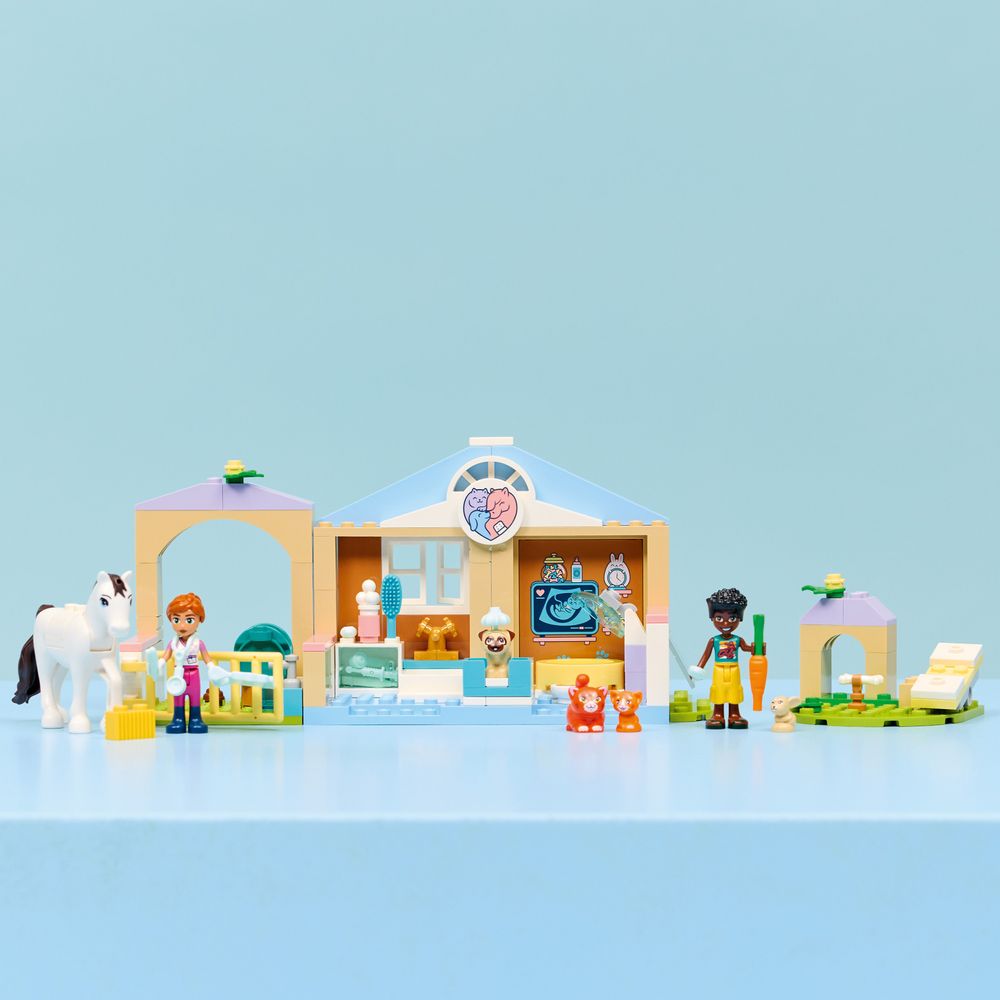 LEGO Friends 42696 Animal Vet Clinic 7