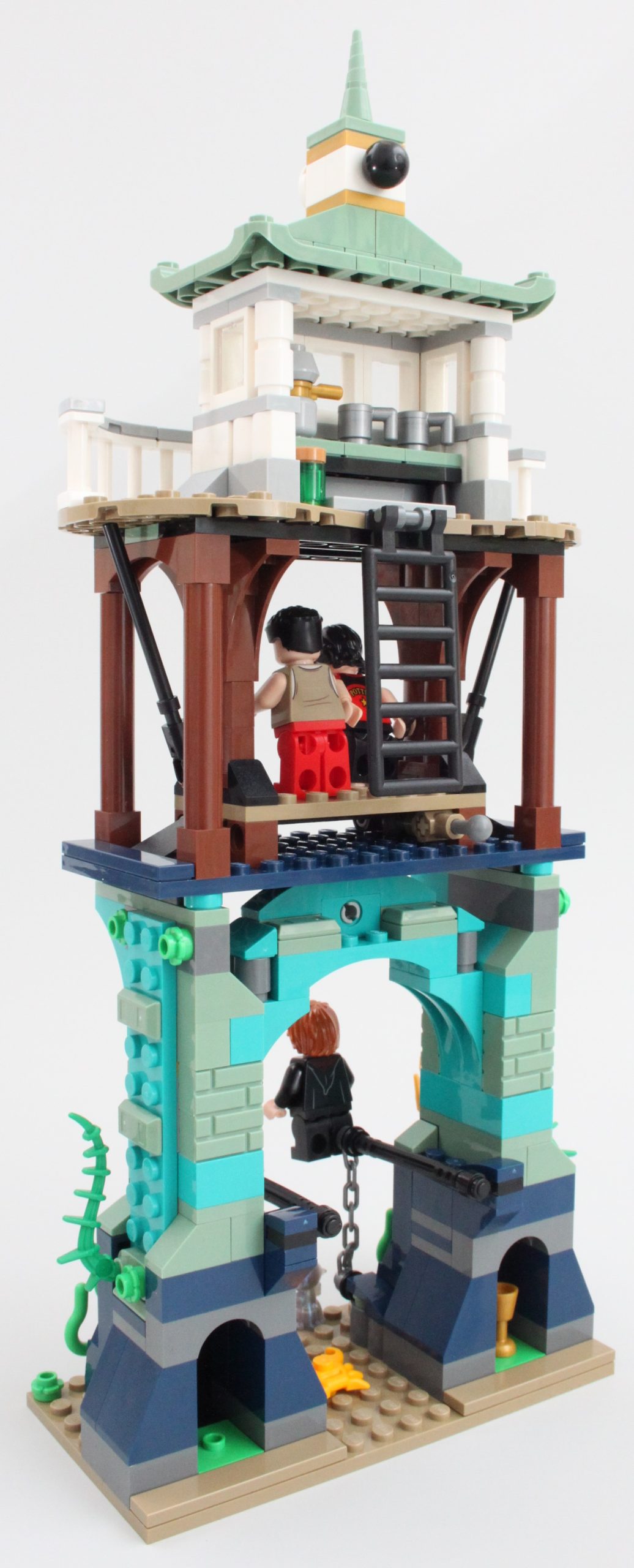 LEGO Harry Potter 76420 Triwizard Tournament The Black Lake review 4 scaled