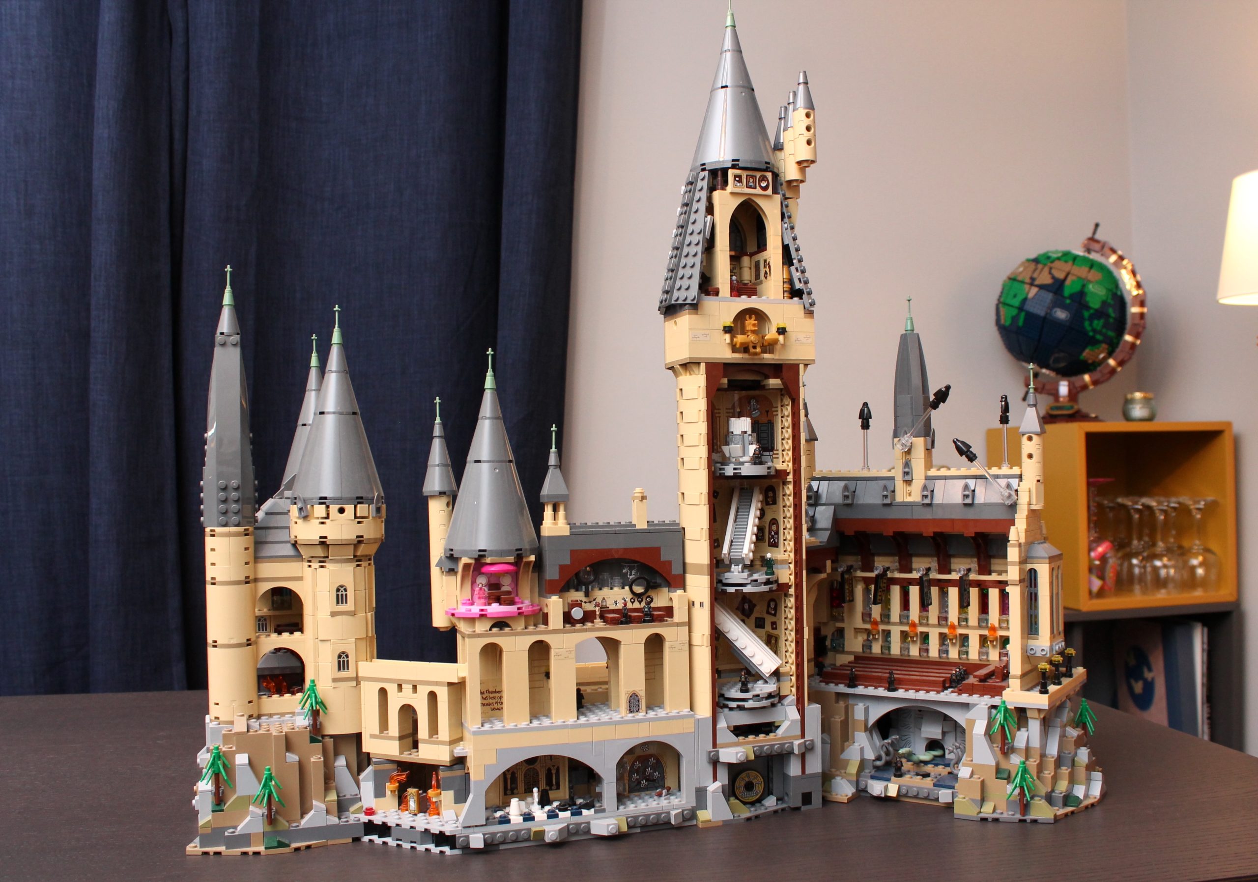 LEGO Harry Potter 71043 Hogwarts Castle reshoot 2 scaled