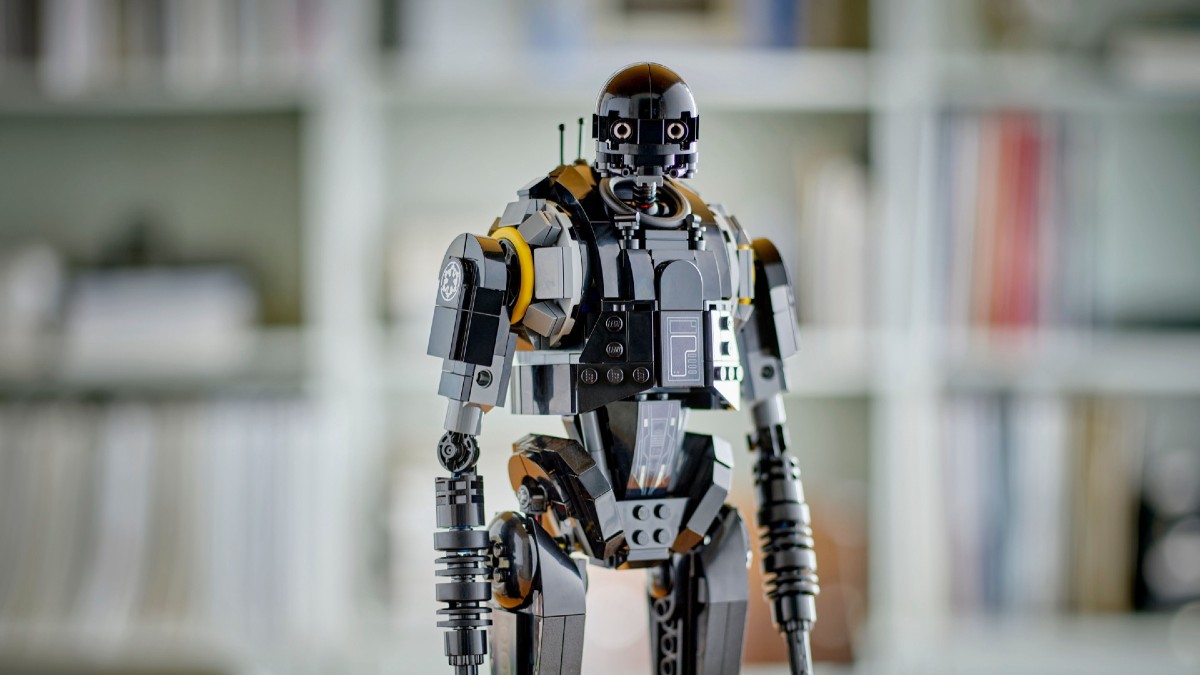 First in-hand look at LEGO 75434 K-2SO at Star Wars Celebration