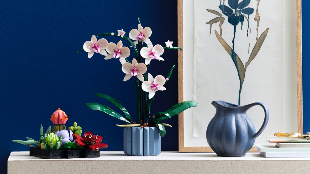 Two new LEGO Botanical Collection sets available from today
