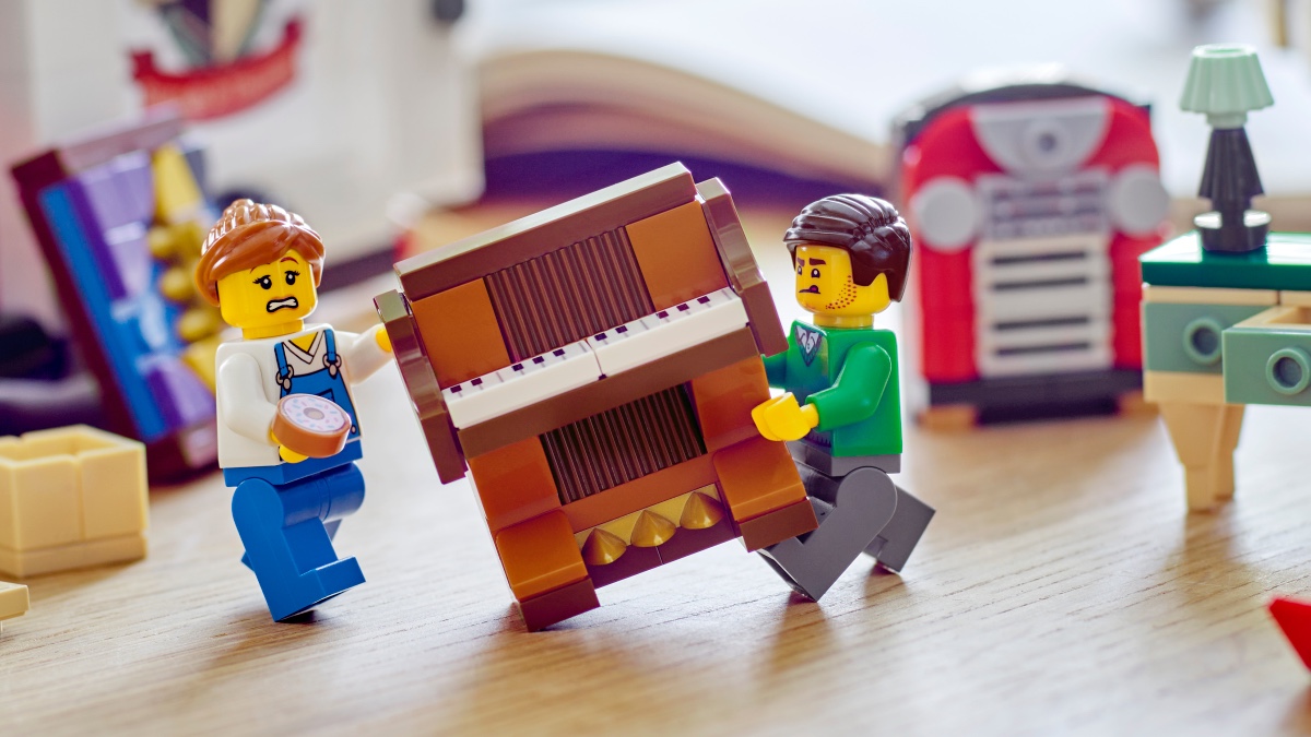LEGO Modular Buildings Collection GWP is back just in time