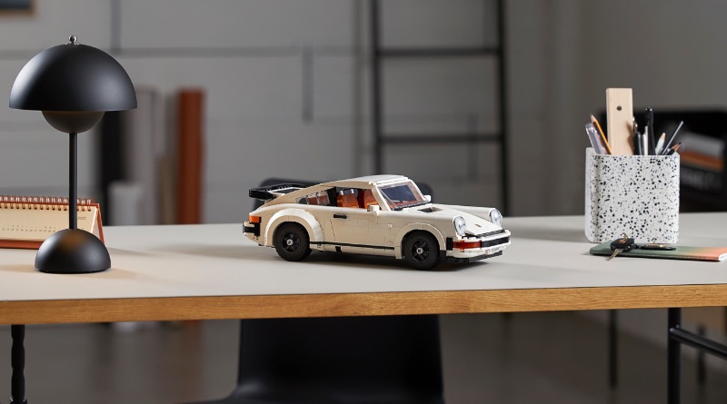 LEGO 10295 Porsche 911 featured 2