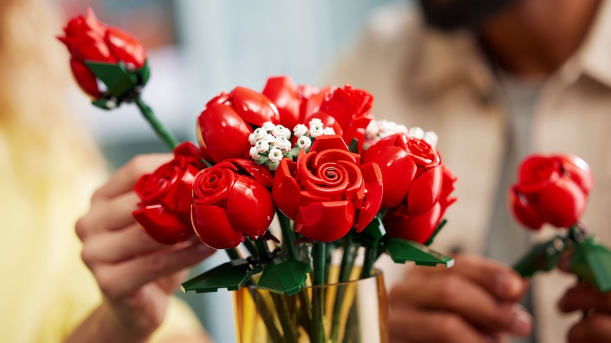 How tall are the LEGO roses?