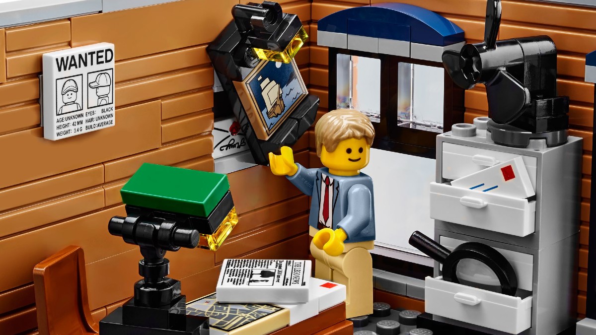 Boy's missing poster leads to LEGO minifigure reunion