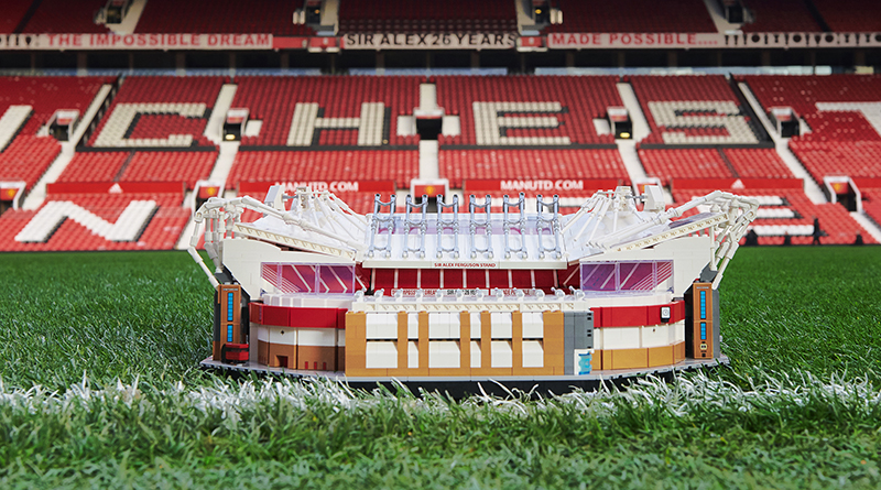 LEGO Creator Expert 10272 Old Trafford – Manchester United visits the real stadium