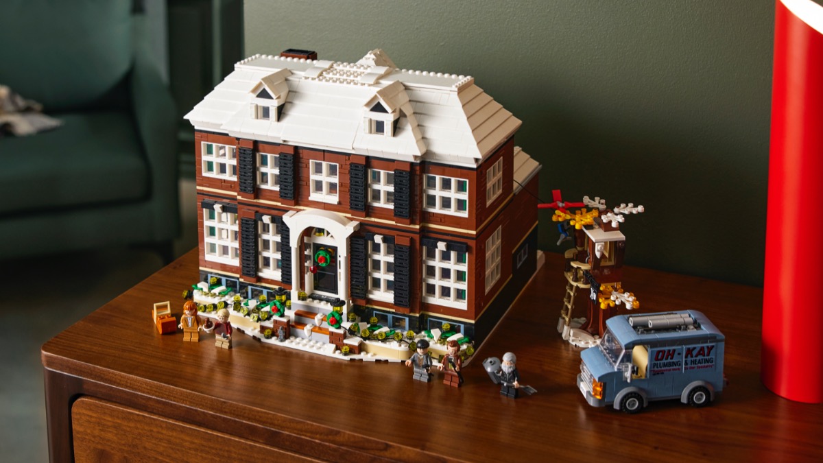 Six last-minute LEGO Christmas decorations to get with double VIP points