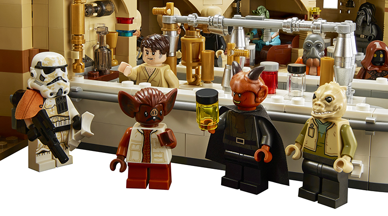 LEGO Star Wars 75290 Mos Eisley Cantina minifigure line-up