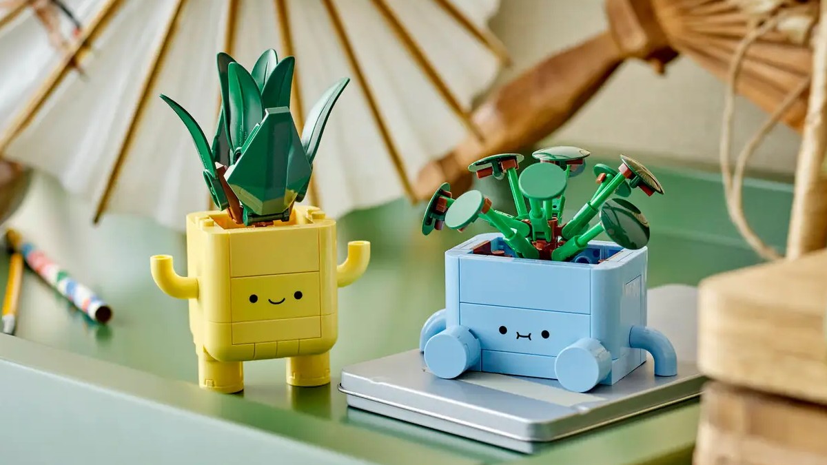 Two new LEGO Botanicals sets available for pre-order