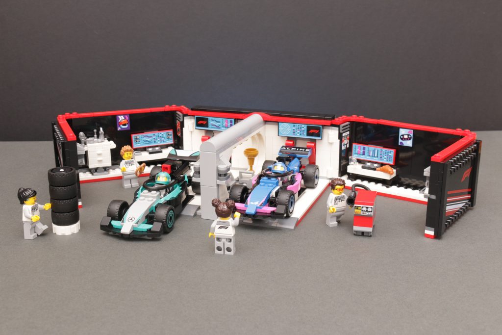 LEGO City 60444 F1 Garage Mercedes AMG Alpine Cars review 1 1024x683