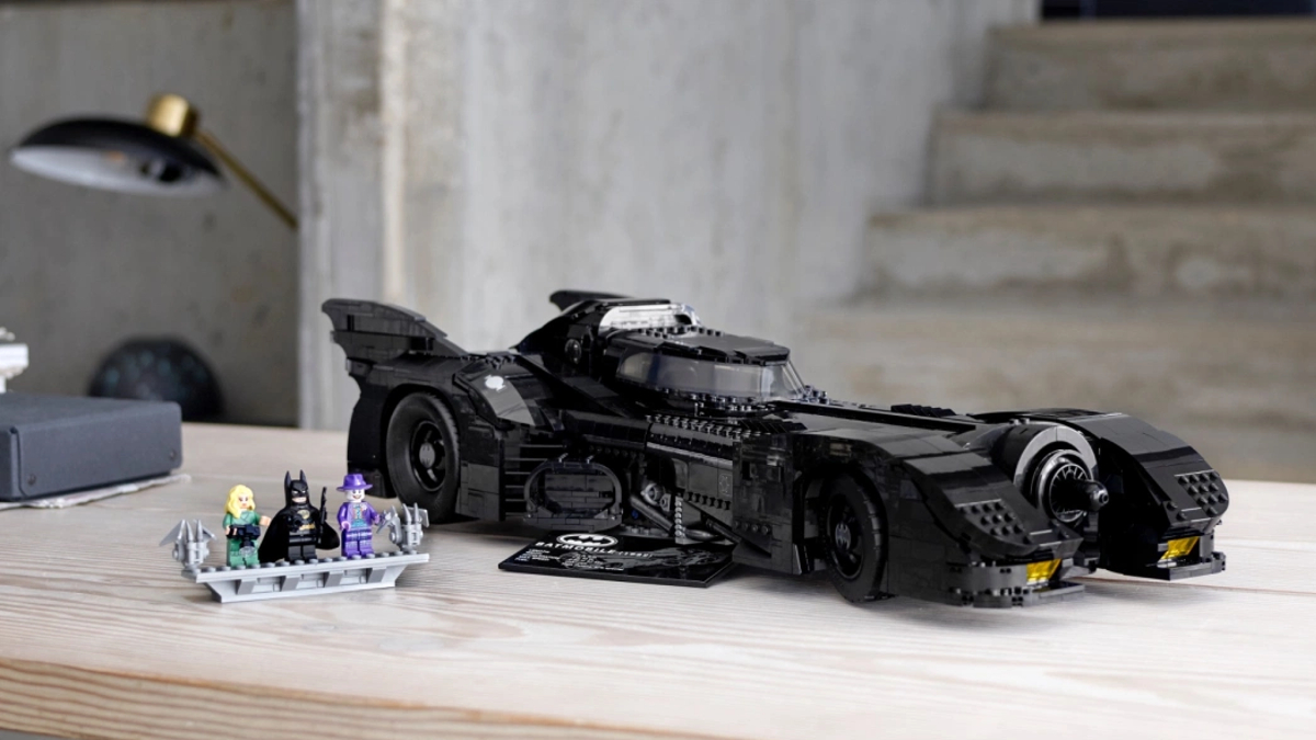Retiring LEGO Batman set returns to the online store
