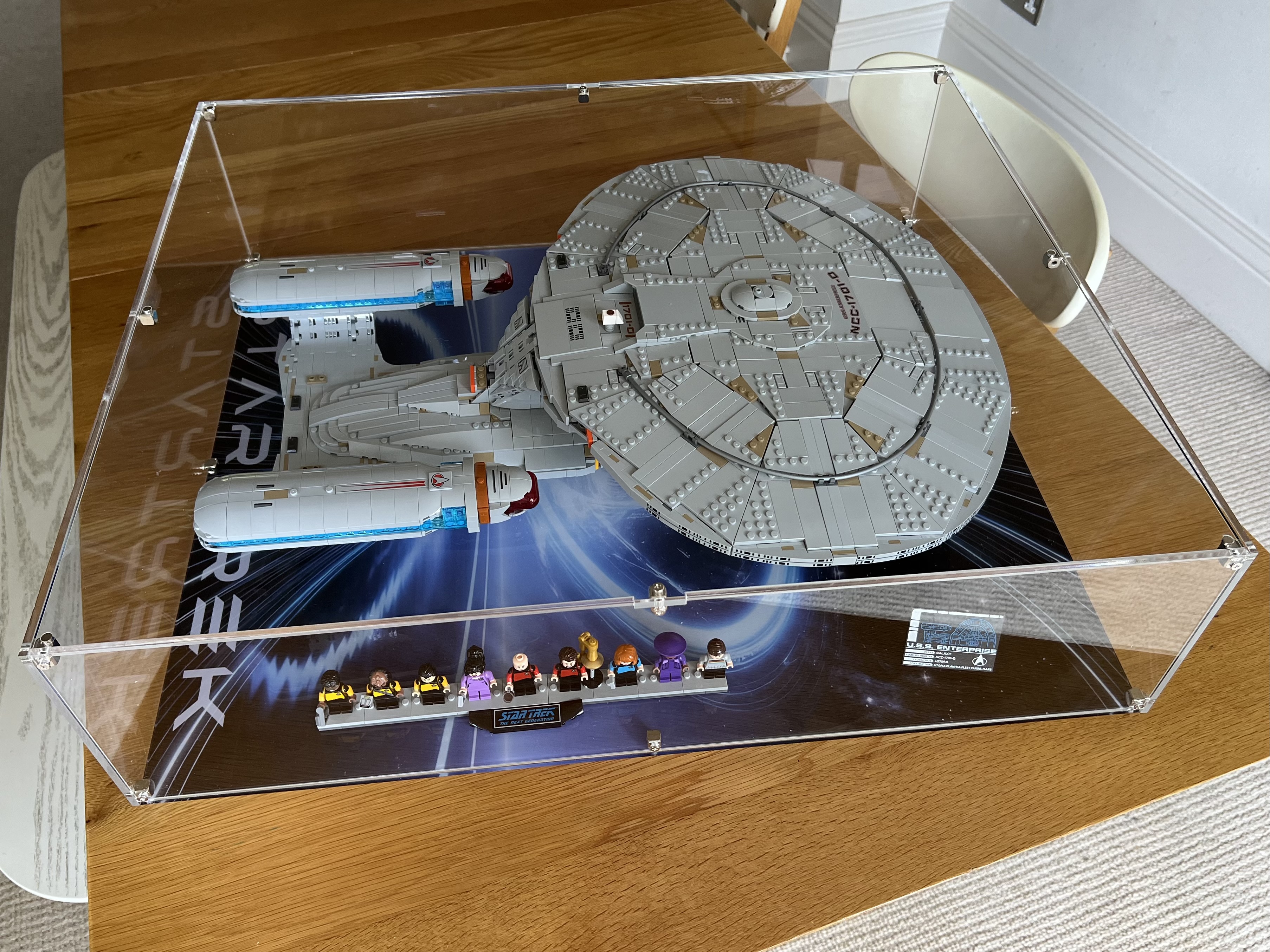 LEGO Star Trek U.S.S. Enterprise Brick Zone Hub display case review 17