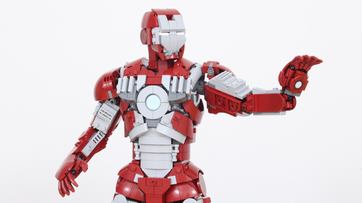 Rebuilding LEGO Marvel's best Iron Man from Mark 3 to 5