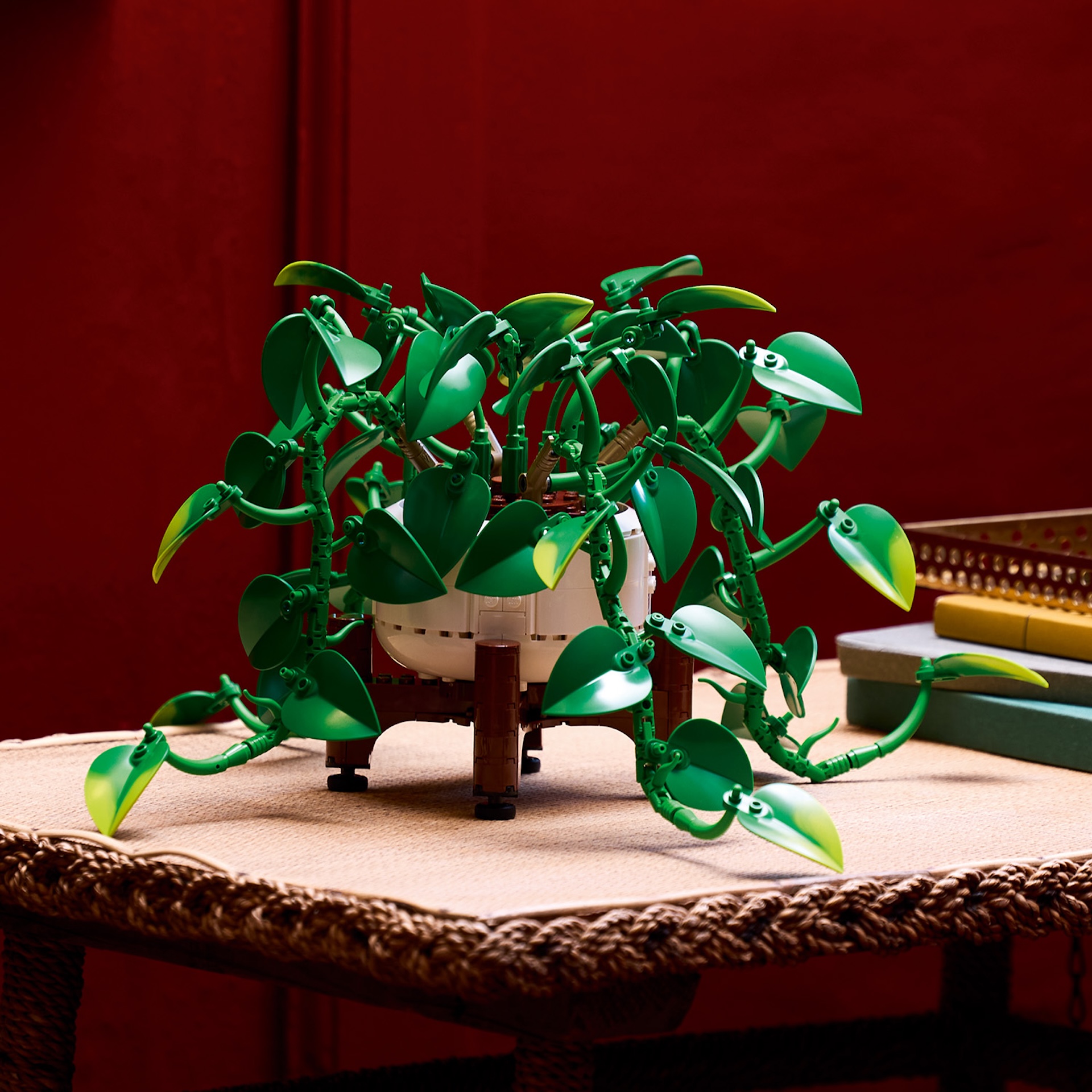 LEGO Botanicals 11512 Hanging Golden Pothos - 11512_Feature3_YvnxSIsxeflV
