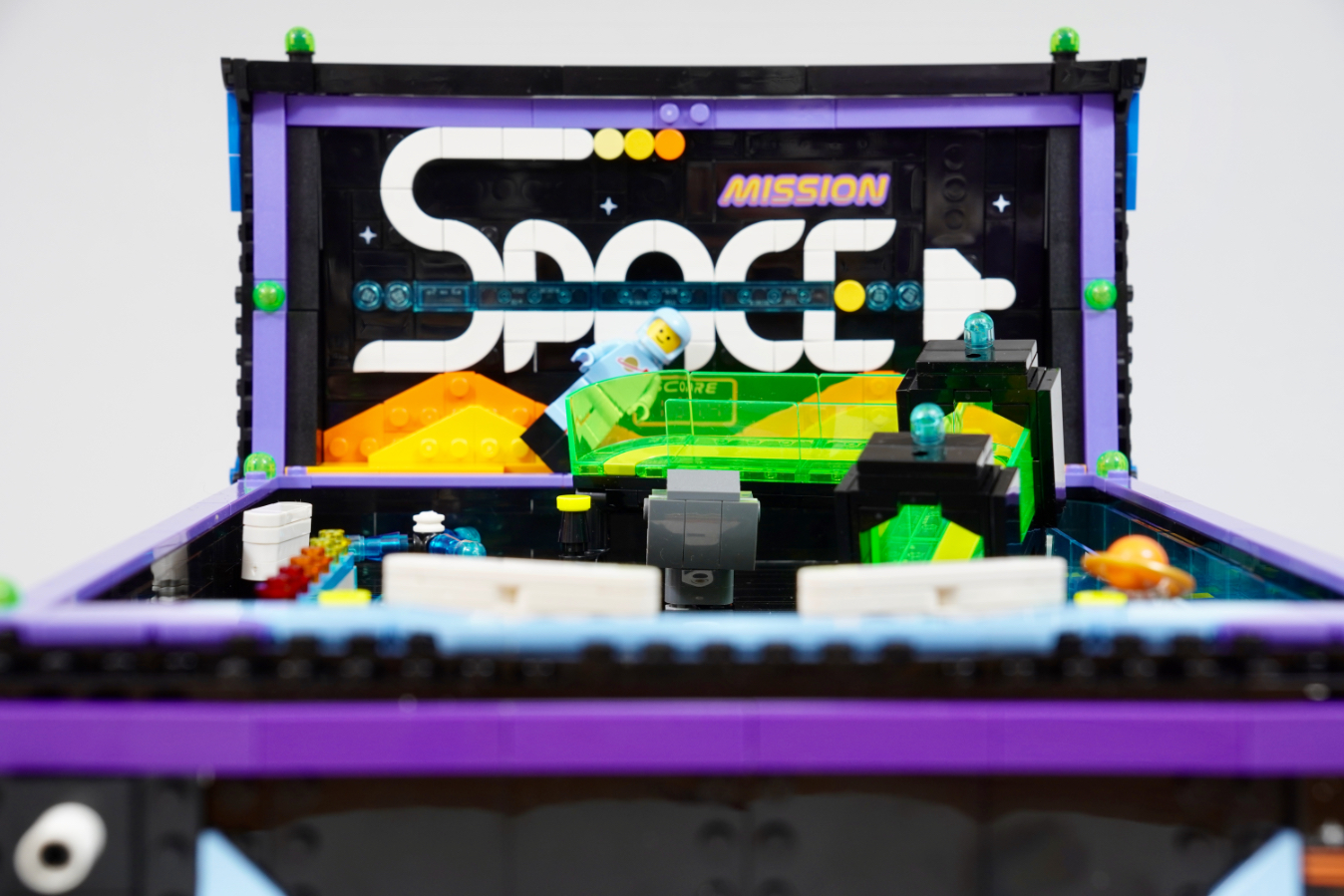 LEGO Icons 11374 Arcade Pinball Machine review-22