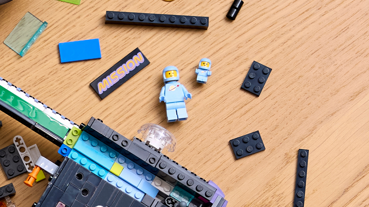 LEGO Classic Space astronauts light blue 11374