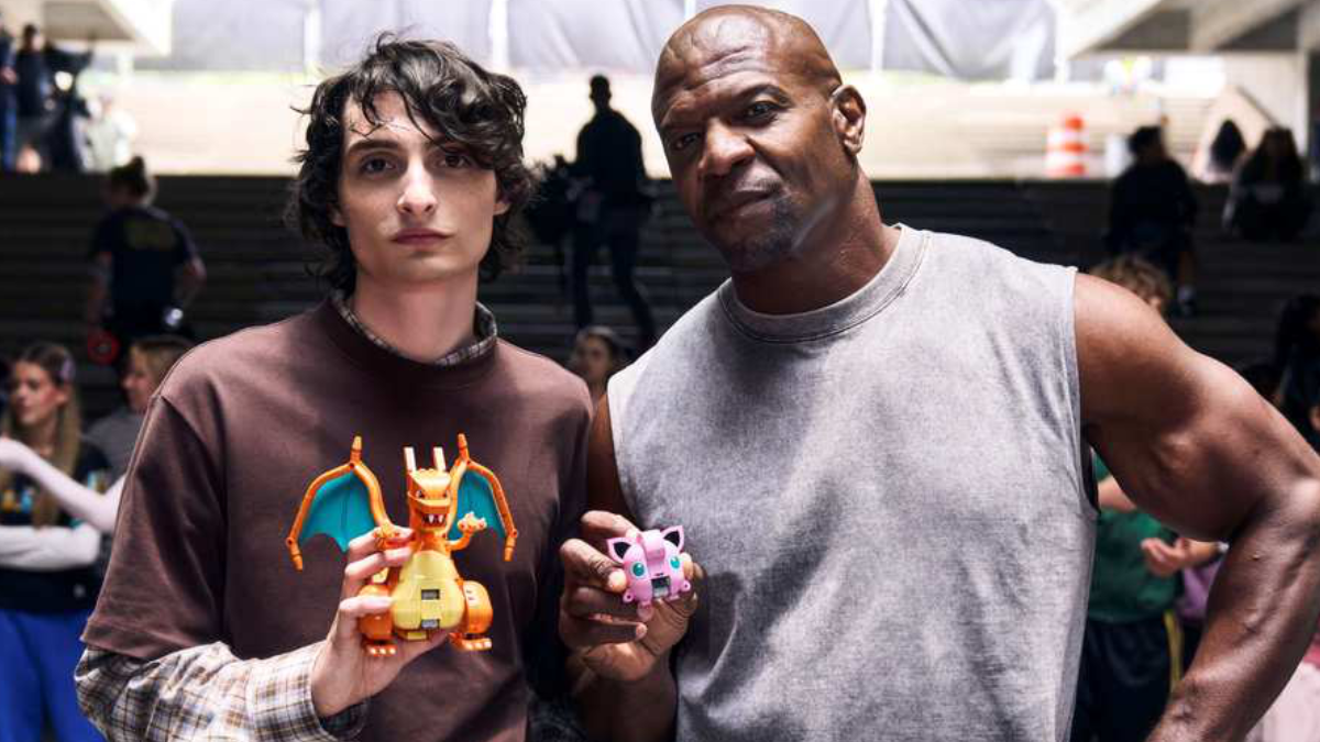 Terry Crews e Finn Wolfhard si sfidano in una battaglia LEGO Pokémon