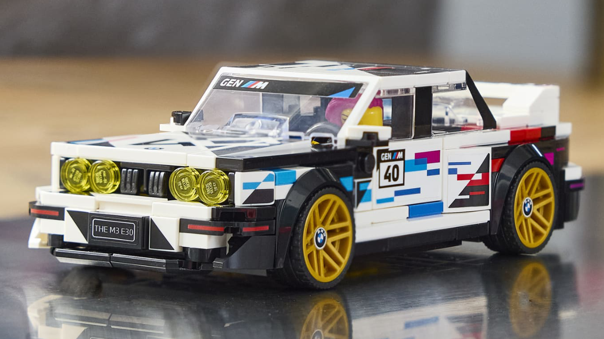 LEGO Speed Champions 77263 BMW M3 (E30) revealed