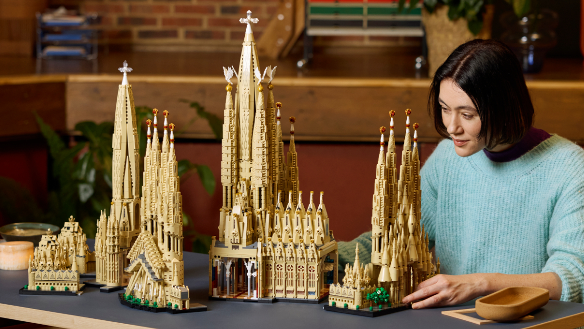 LEGO Architecture Sagrada Família’s build mirrors its namesake