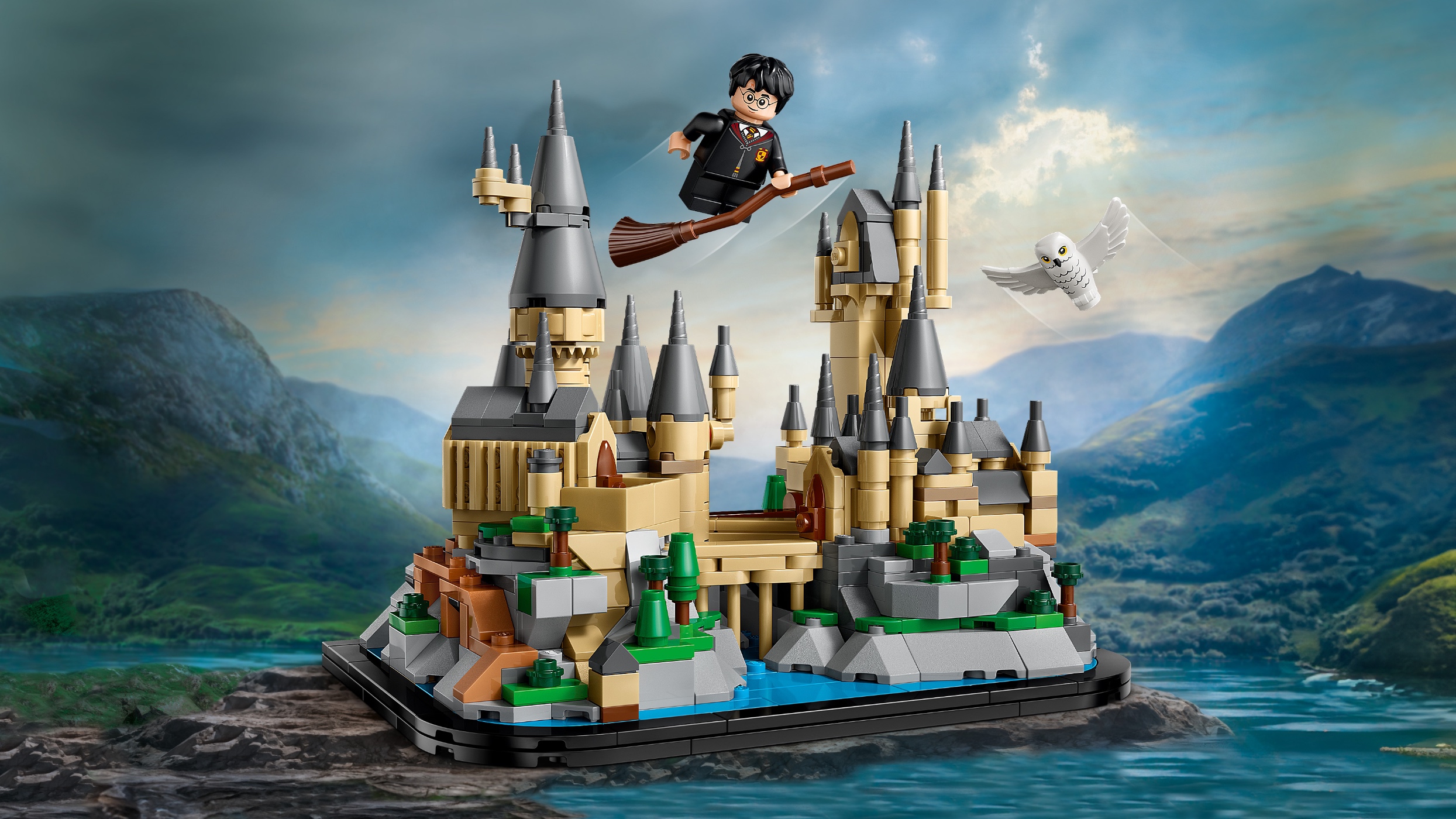 LEGO Harry Potter 40975 Mini Hogwarts Castle revealed - Brick Fanatics