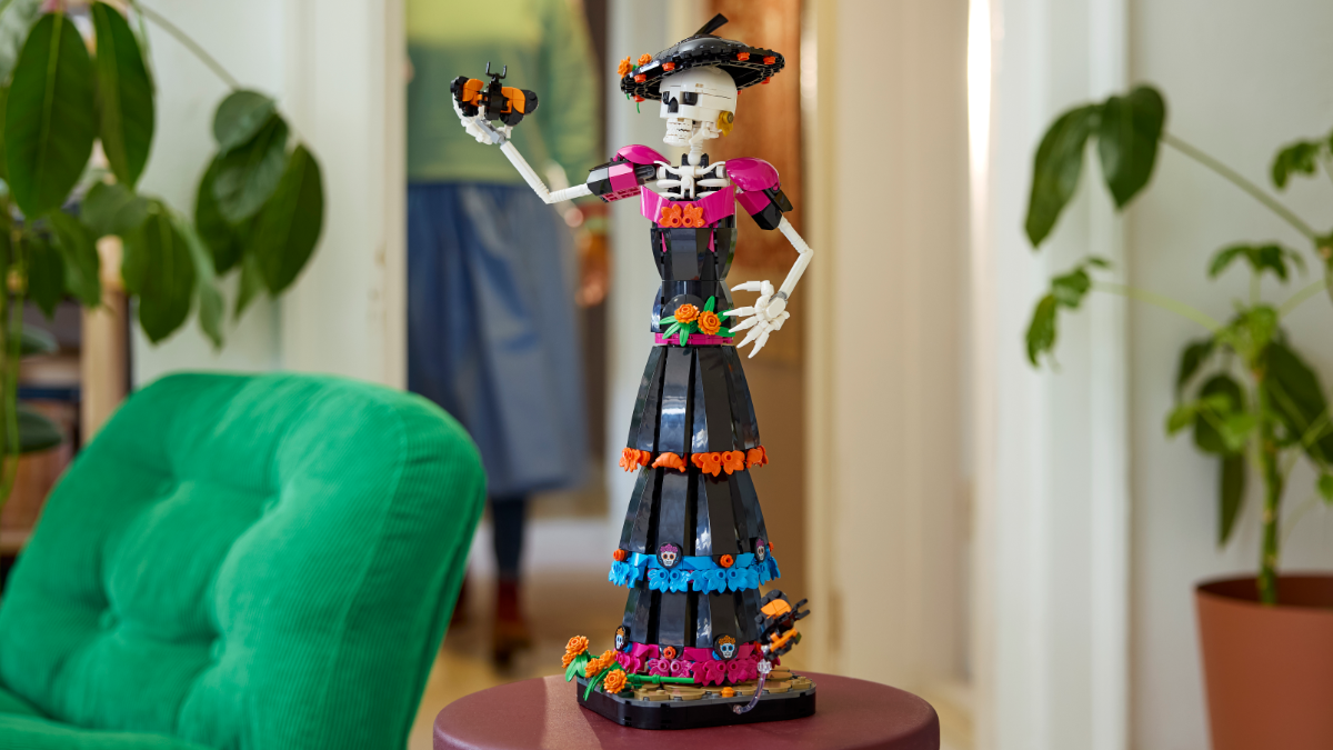 LEGO Ideas 21372 la catrina lifestyle 1 featured