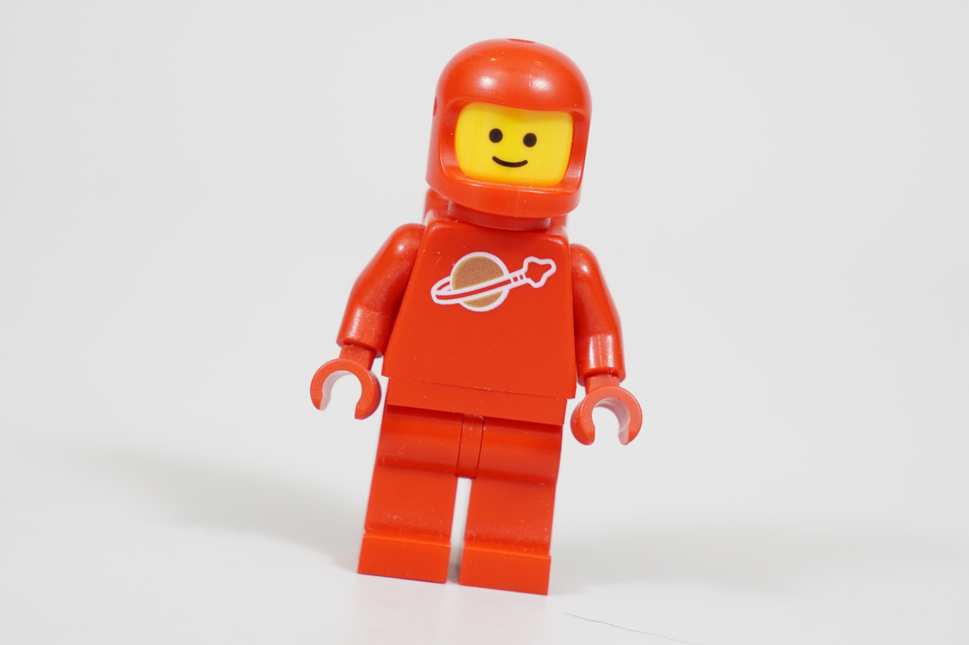 LEGO Classic Space astronaut red