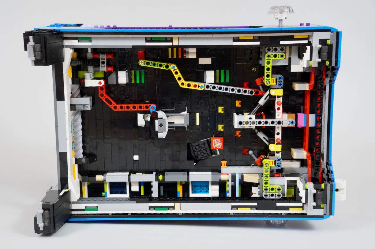 LEGO Icons 11374 Arcade Pinball Machine review-25