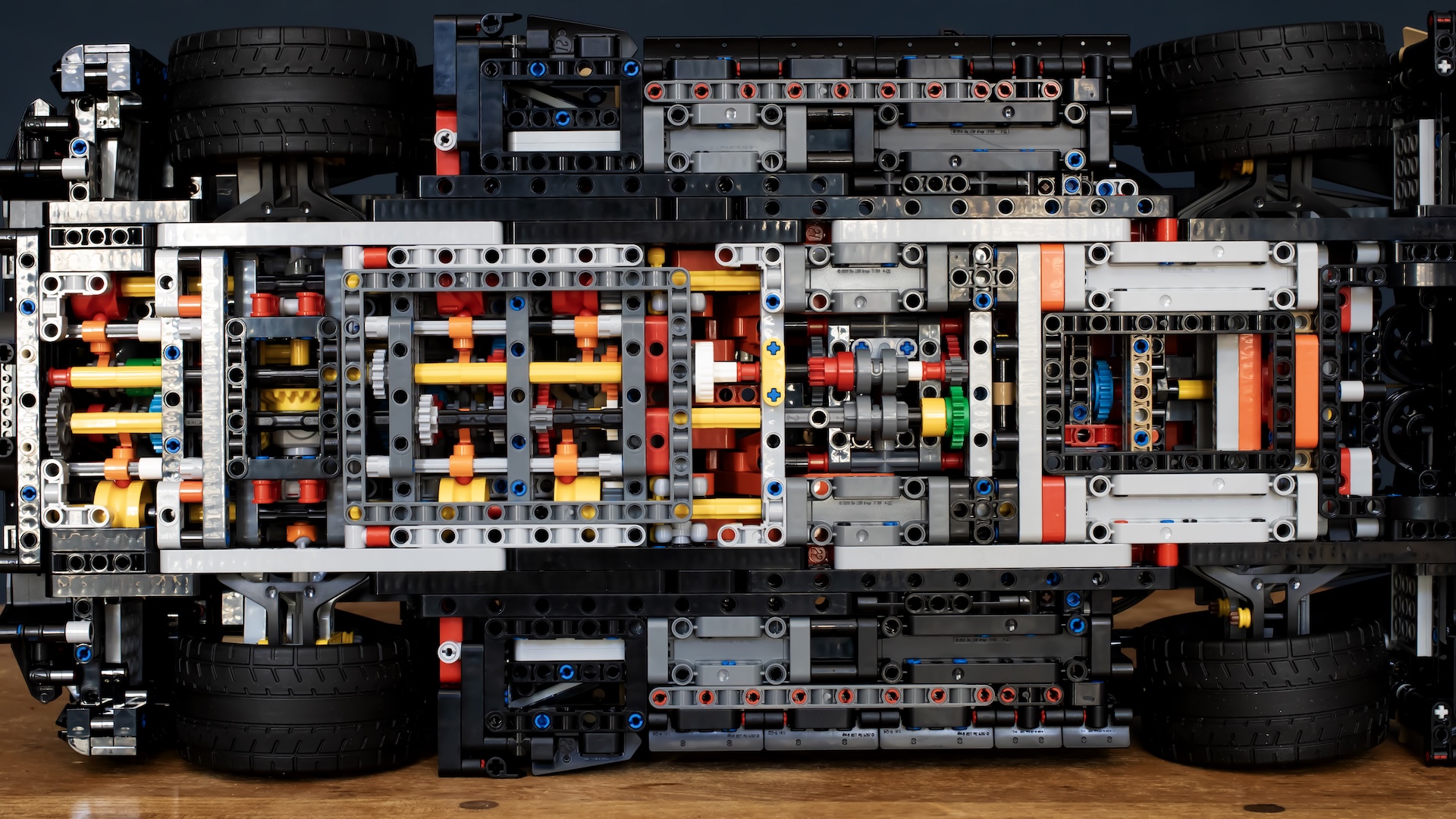 LEGO Technic 42232 Koenigsegg Sadair's Spear Megacar 22
