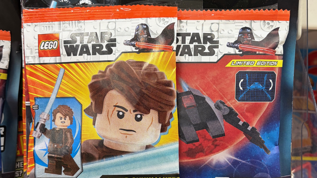 LEGO Star Wars magazine with retiring minifigure and bonus gift out now