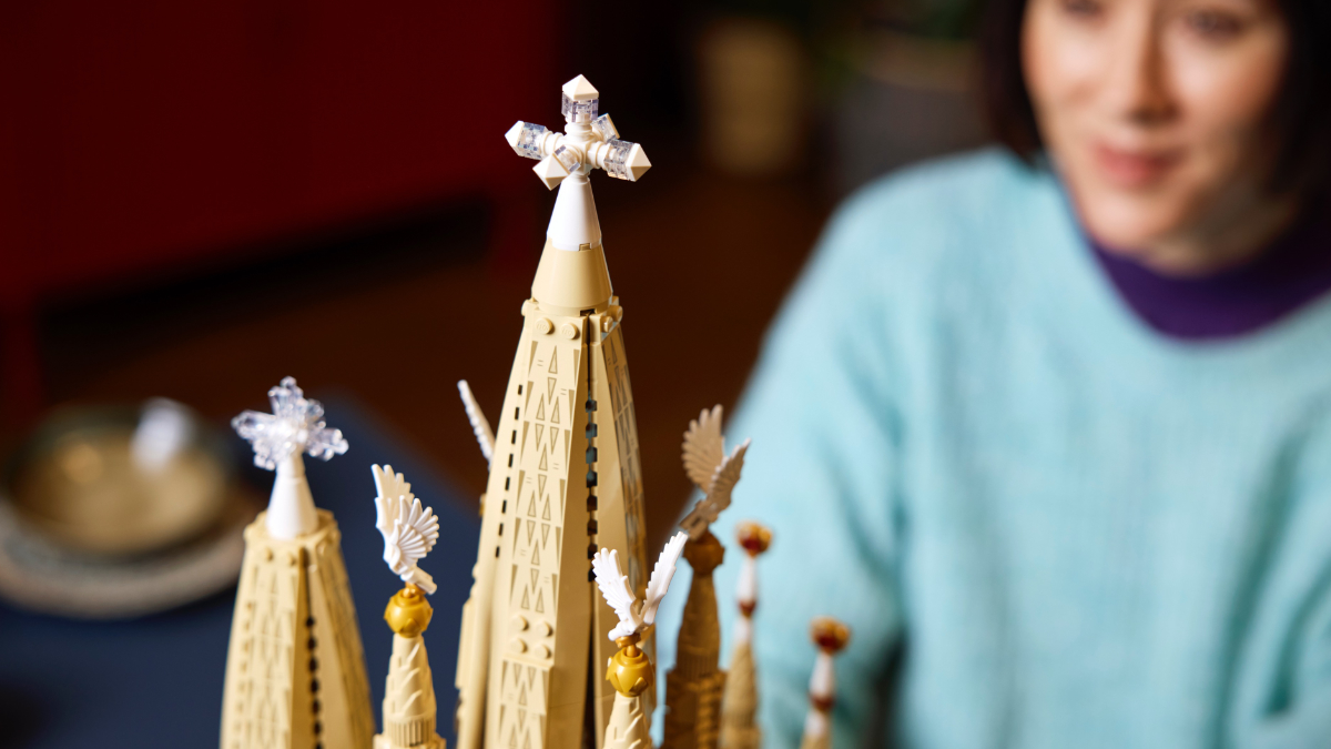 The architect of LEGO’s biggest sets finally reclaims his crown