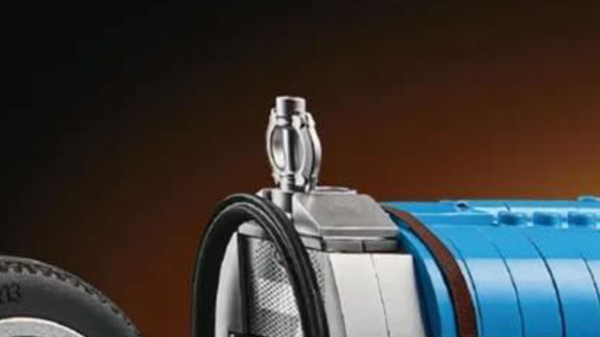 LEGO Bugatti Type 35 lightsaber hilt recolour